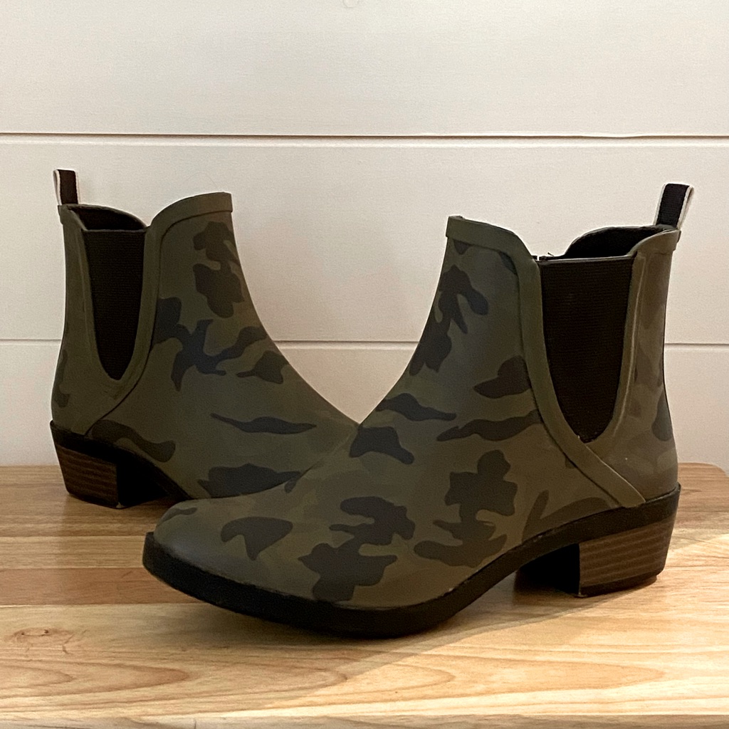 Lucky Camo Rubber Rain Booties